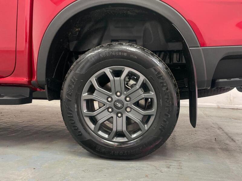 Ford Ranger 2.0 TD EcoBlue Wildtrak Pickup Double Cab 4dr Diesel Auto 4WD Euro 6 (s/s) (205 ps)