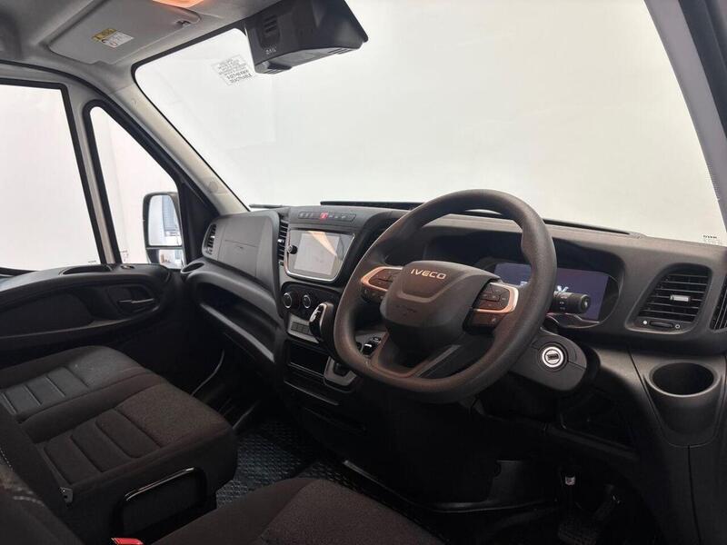 Iveco Daily 2.3D HPI 14V 35S 4100 Panel Van 5dr Diesel HiMatic LWB H2 Euro 6 (s/s) (136 ps)