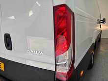 Iveco Daily Daily 2.3D HPI 14V 35S 4100 Panel Van 5dr Diesel HiMatic LWB H2 Euro 6 (s/s) (136 ps) 