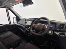 Iveco Daily 2.3D HPI 14V 35S 4100 Panel Van 5dr Diesel HiMatic LWB H2 Euro 6 (s/s) (136 ps) 