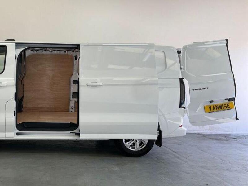 Ford Transit Custom 2.0 320 EcoBlue Limited L2 H1 Euro 6 (s/s) 5dr