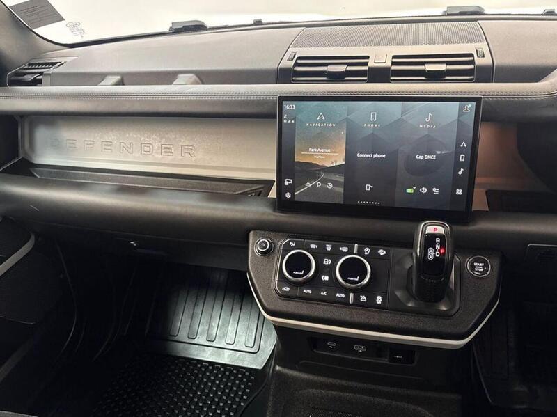 Land Rover Defender 90 3.0 D300 MHEV X-Dynamic HSE Hard Top SUV Auto 4WD SWB Euro 6 (s/s) 3dr