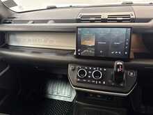 Land Rover Defender 90 Defender 90 3.0 D300 MHEV X-Dynamic HSE Hard Top SUV Auto 4WD SWB Euro 6 (s/s) 3dr 