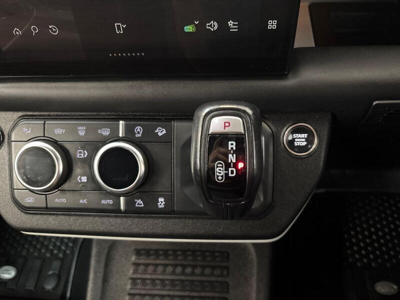 Land Rover Defender 90 3.0 D300 MHEV X-Dynamic HSE Hard Top SUV Auto 4WD SWB Euro 6 (s/s) 3dr