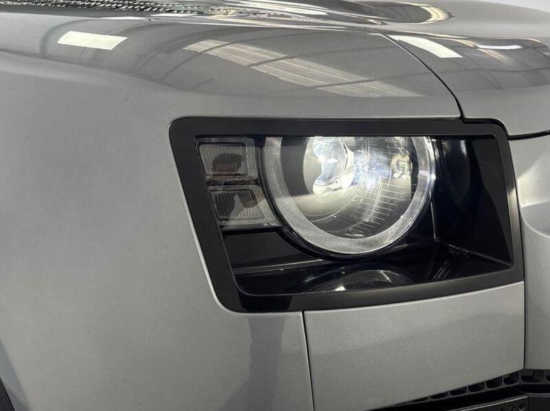 Land Rover Defender 90 3.0 D300 MHEV X-Dynamic HSE Hard Top SUV Auto 4WD SWB Euro 6 (s/s) 3dr