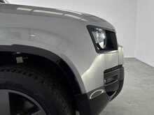 Land Rover Defender 90 Defender 90 3.0 D300 MHEV X-Dynamic HSE Hard Top SUV Auto 4WD SWB Euro 6 (s/s) 3dr 