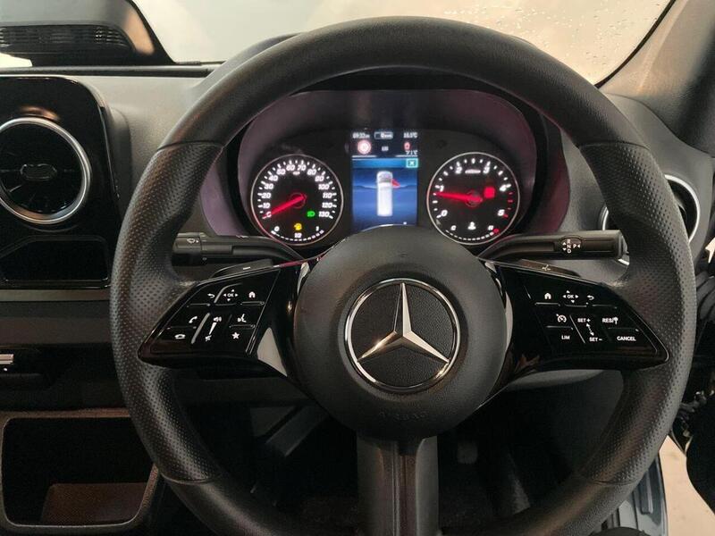Mercedes-Benz Sprinter 2.0 315 CDI PRO G-Tronic RWD L3 H2 Euro 6 (s/s) 5dr