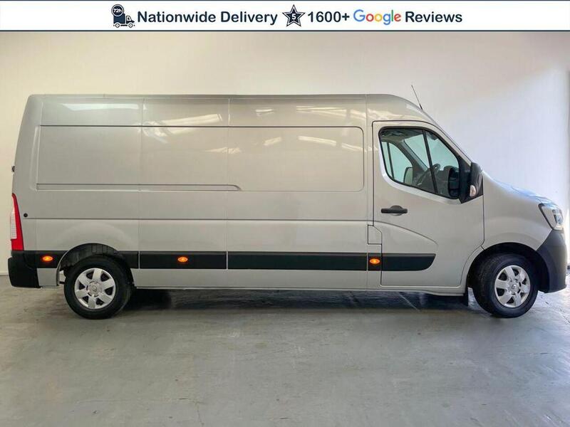 Renault Master 2.3 dCi 35 Business+ FWD LWB Medium Roof Euro 6 4dr