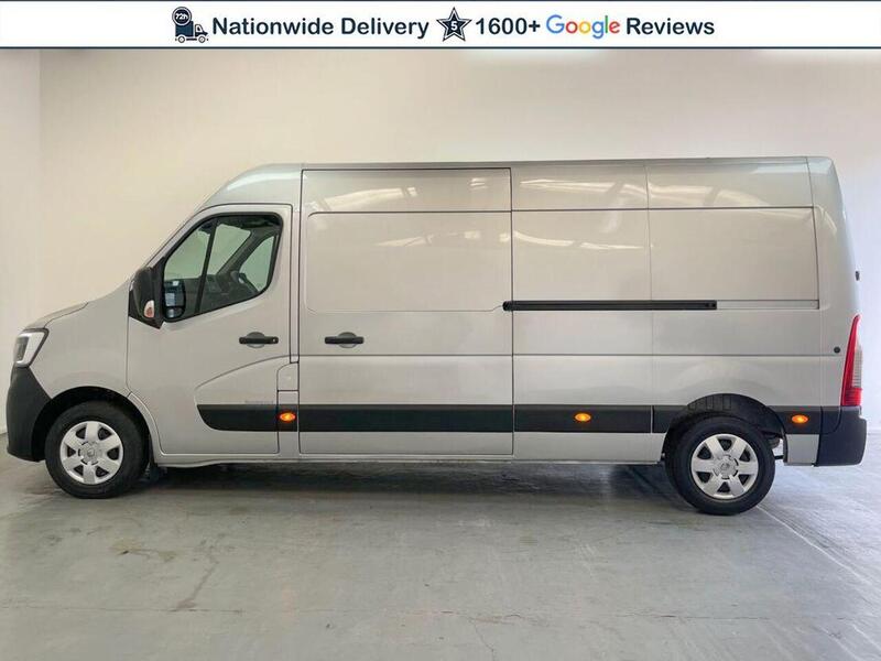 Renault Master 2.3 dCi 35 Business+ FWD LWB Medium Roof Euro 6 4dr