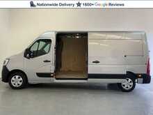 Renault Master Master 2.3 dCi 35 Business+ FWD LWB Medium Roof Euro 6 4dr 