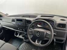 Renault Master Master 2.3 dCi 35 Business+ FWD LWB Medium Roof Euro 6 4dr 