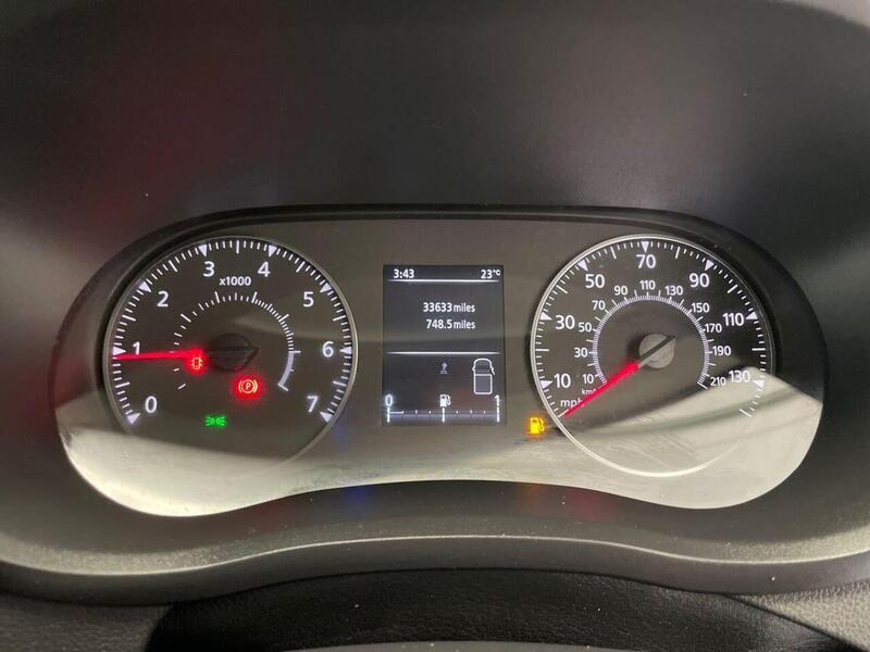 Renault Master 2.3 dCi 35 Business+ FWD LWB Medium Roof Euro 6 4dr