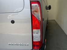 Renault Master Master 2.3 dCi 35 Business+ FWD LWB Medium Roof Euro 6 4dr 