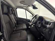 Renault Trafic Trafic 2.0 dCi Blue LL30 Extra Sport L2 H1 Euro 6 (s/s) 5dr 