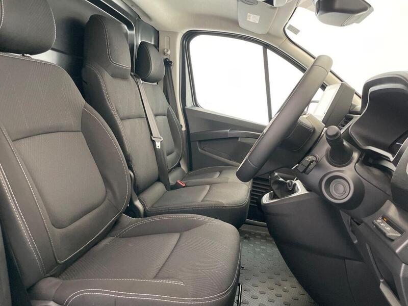 Renault Trafic 2.0 dCi Blue SL30 Extra Sport L1 H1 Euro 6 (s/s) 5dr