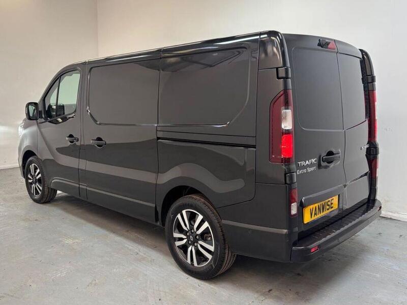 Renault Trafic 2.0 dCi Blue SL30 Extra Sport L1 H1 Euro 6 (s/s) 5dr