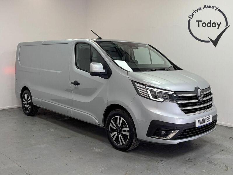 Renault Trafic 2.0 dCi Blue LL30 Extra Sport Panel Van 5dr Diesel Manual L2 H1 Euro 6 (s/s) (150 ps)