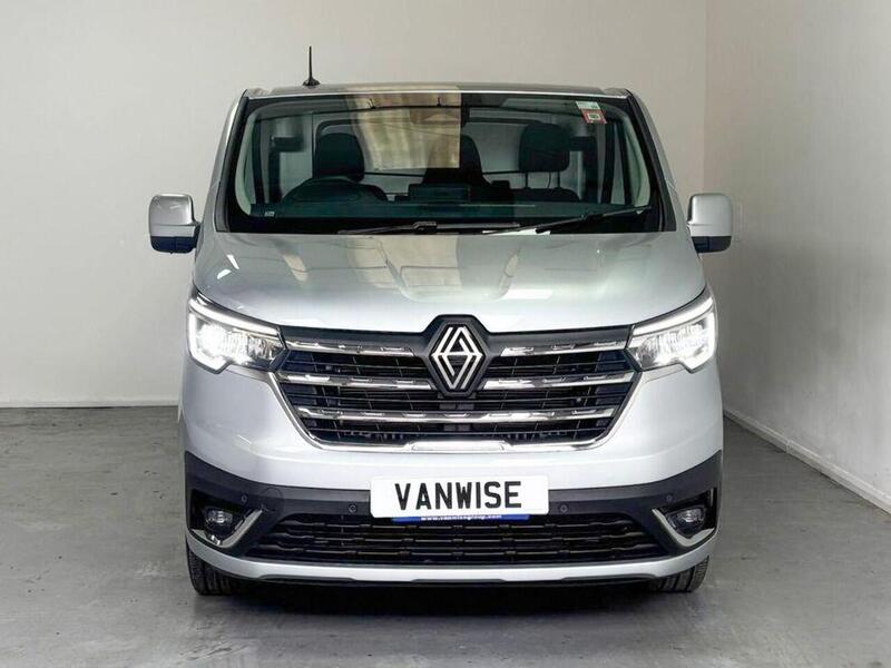 Renault Trafic 2.0 dCi Blue LL30 Extra Sport Panel Van 5dr Diesel Manual L2 H1 Euro 6 (s/s) (150 ps)