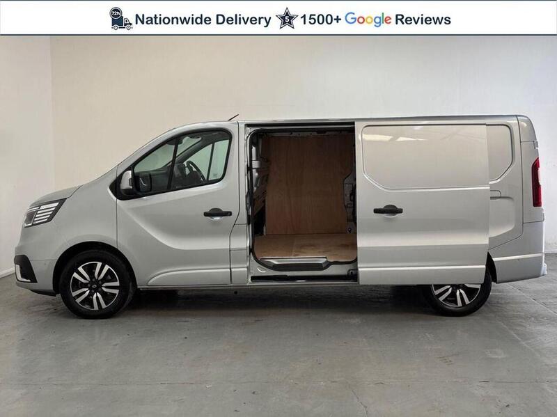Renault Trafic 2.0 dCi Blue LL30 Extra Sport Panel Van 5dr Diesel Manual L2 H1 Euro 6 (s/s) (150 ps)