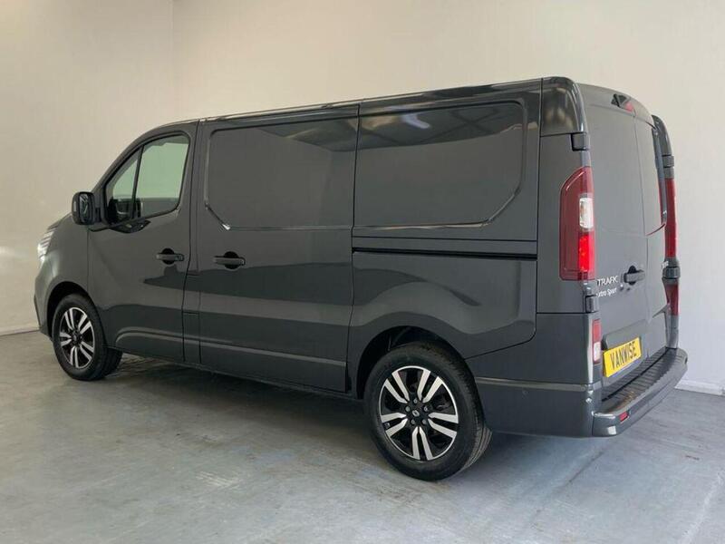 Renault Trafic 2.0 dCi Blue SL30 Extra Sport Panel Van 5dr Diesel Manual L1 H1 Euro 6 (s/s) (150 ps)