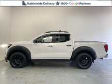 Nissan Navara Navara 2.3 dCi Tekna 4WD Euro 6 (s/s) 4dr 