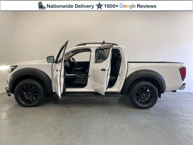 Nissan Navara 2.3 dCi Tekna 4WD Euro 6 (s/s) 4dr