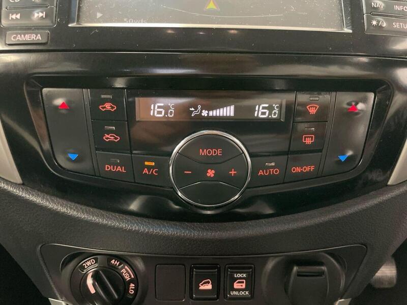 Nissan Navara 2.3 dCi Tekna 4WD Euro 6 (s/s) 4dr