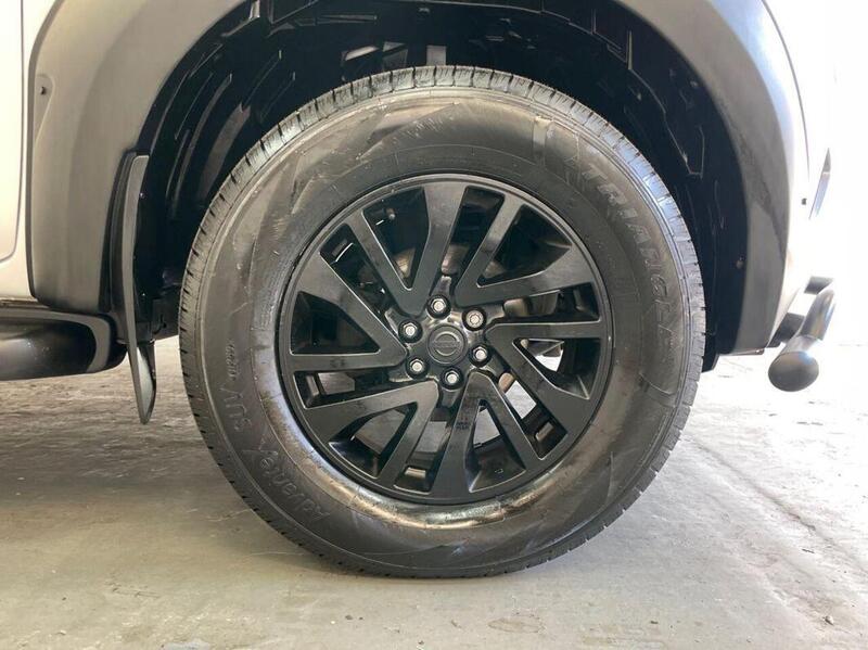Nissan Navara 2.3 dCi Tekna 4WD Euro 6 (s/s) 4dr