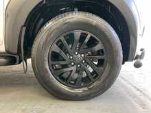 Nissan Navara Navara 2.3 dCi Tekna 4WD Euro 6 (s/s) 4dr 