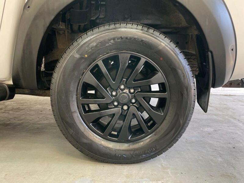 Nissan Navara 2.3 dCi Tekna 4WD Euro 6 (s/s) 4dr