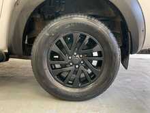 Nissan Navara Navara 2.3 dCi Tekna 4WD Euro 6 (s/s) 4dr 
