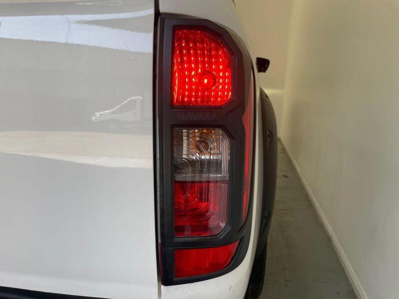 Nissan Navara 2.3 dCi Tekna 4WD Euro 6 (s/s) 4dr