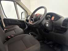 Peugeot Boxer Boxer 2.2 BlueHDi 335 Professional Panel Van 5dr Diesel Manual L3 H2 Euro 6 (s/s) (140 ps) 