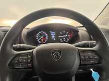 Peugeot Boxer Boxer 2.2 BlueHDi 335 Professional Panel Van 5dr Diesel Manual L3 H2 Euro 6 (s/s) (140 ps) 