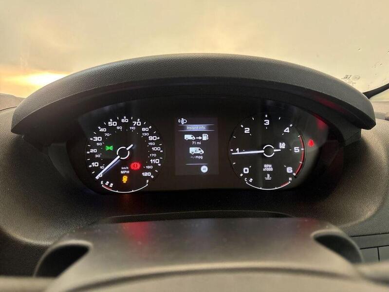 Peugeot Boxer 2.2 BlueHDi 335 Professional Panel Van 5dr Diesel Manual L3 H2 Euro 6 (s/s) (140 ps)