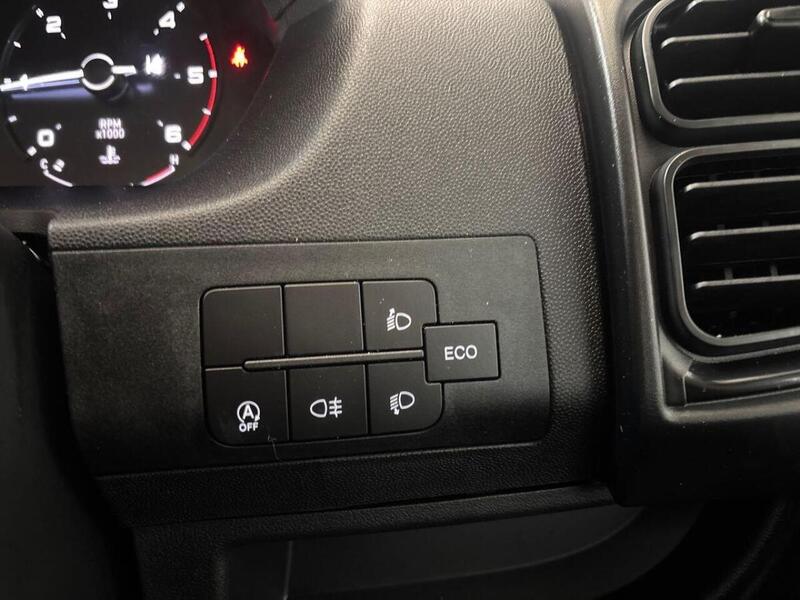 Peugeot Boxer 2.2 BlueHDi 335 Professional Panel Van 5dr Diesel Manual L3 H2 Euro 6 (s/s) (140 ps)