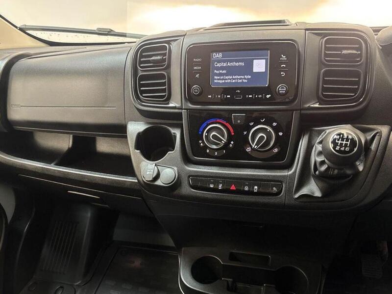 Peugeot Boxer 2.2 BlueHDi 335 Professional Panel Van 5dr Diesel Manual L3 H2 Euro 6 (s/s) (140 ps)