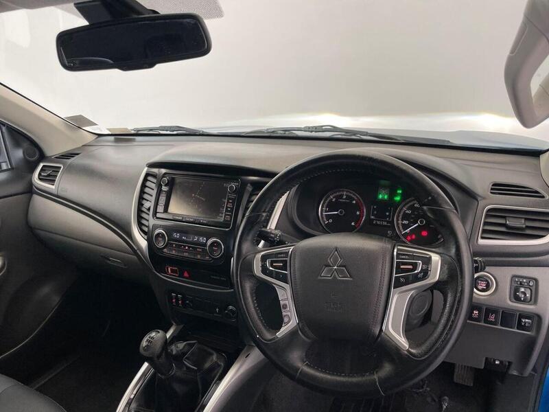 Mitsubishi L200 2.4 DI-D DC Warrior 4WD Euro 6 4dr