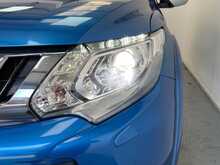Mitsubishi L200 L200 2.4 DI-D DC Warrior 4WD Euro 6 4dr 