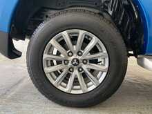 Mitsubishi L200 L200 2.4 DI-D DC Warrior 4WD Euro 6 4dr 