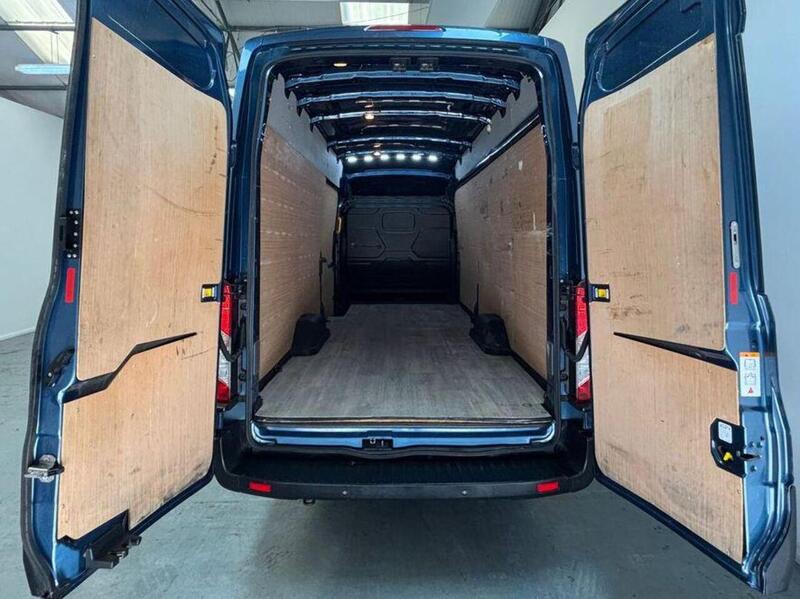 Ford Transit 2.0 350 EcoBlue Limited RWD L4 H3 Euro 6 (s/s) 5dr