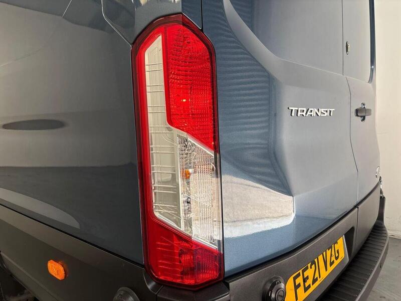 Ford Transit 2.0 350 EcoBlue Limited RWD L4 H3 Euro 6 (s/s) 5dr