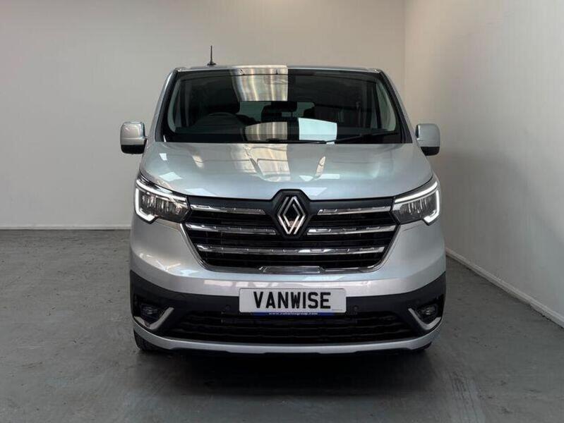 Renault Trafic 2.0 dCi LL30 Advance L2 H1 Euro 6 (s/s) 5dr (9 Seat)