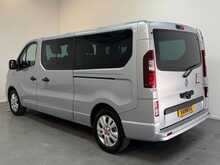 Renault Trafic 2.0 dCi LL30 Advance L2 H1 Euro 6 (s/s) 5dr (9 Seat) 