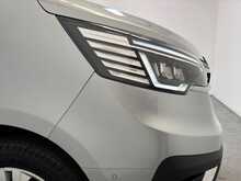 Renault Trafic 2.0 dCi LL30 Advance L2 H1 Euro 6 (s/s) 5dr (9 Seat) 
