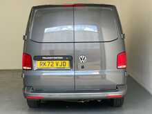 Volkswagen Transporter Transporter 2.0 TDI T30 Highline DSG FWD LWB Euro 6 (s/s) 5dr 