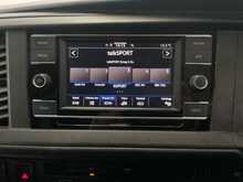 Volkswagen Transporter Transporter 2.0 TDI T30 Highline DSG FWD LWB Euro 6 (s/s) 5dr 