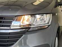 Volkswagen Transporter Transporter 2.0 TDI T30 Highline DSG FWD LWB Euro 6 (s/s) 5dr 