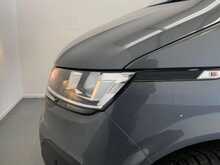 Volkswagen Transporter Transporter 2.0 TDI T30 Highline DSG FWD LWB Euro 6 (s/s) 5dr 