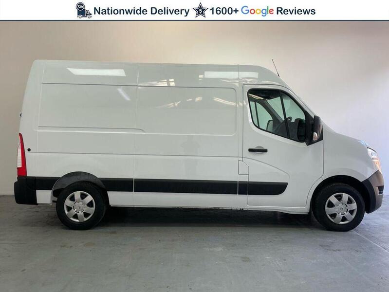 Nissan Interstar 2.3 dCi 35 Acenta FWD L2 H2 Euro 6 (s/s) 4dr